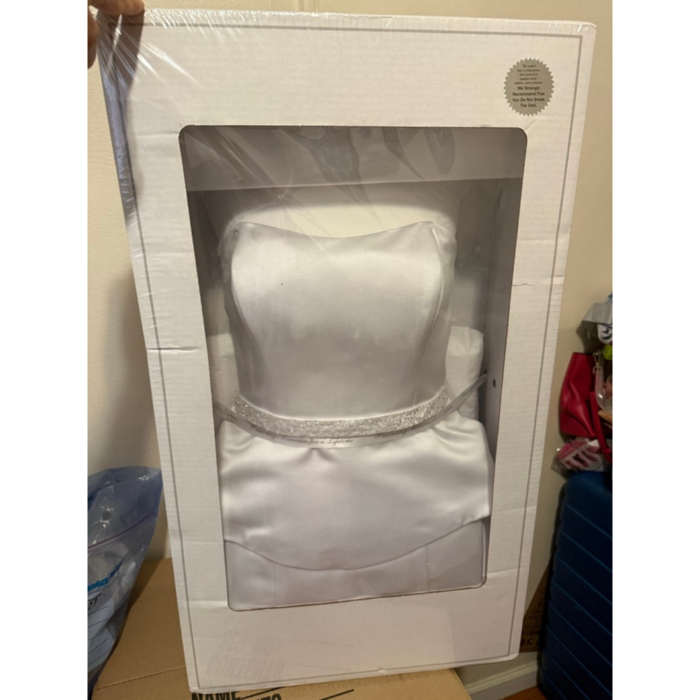 Women's Unbranded White Wedding Dress with Silver Belt - Picture 2 of 2